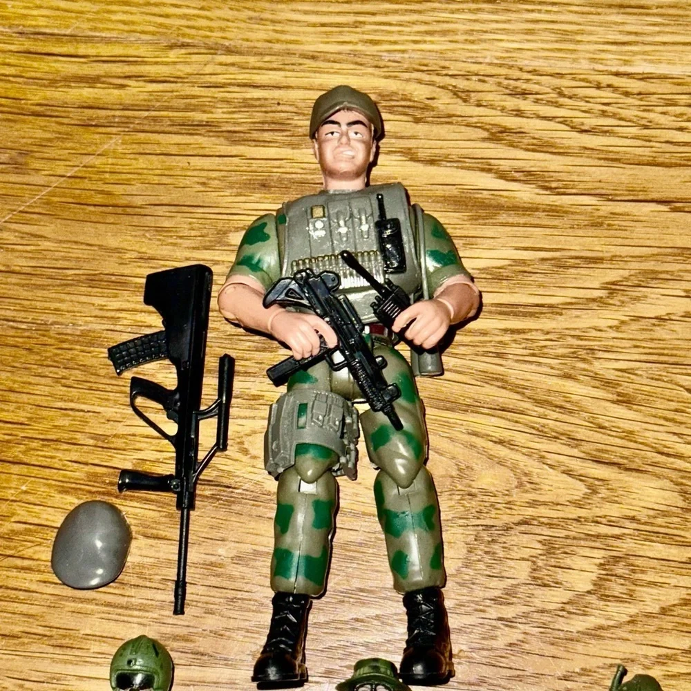 Lot Of 7 G.I.Joe Figures​​​ - Picture 2 of 4